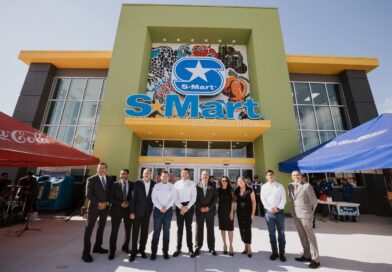 Alcalde Beto Granados Inaugura la Sucursal Lauro Villar de S-Mart en Matamoros Alcalde Beto Granados Inaugura la Sucursal Lauro Villar de S-Mart en Matamoros
