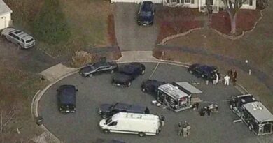 El FBI ha Arrestado a un Sospechoso de Plantar Bombas Caseras Cerca de las Sedes de los Comités Nacionales Republicano y Demócrata