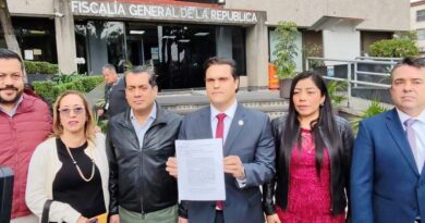 NUEVA DENUNCIA CONTRA FRANCISCO GARCÍA CABEZA DE VACA EN LA FGR NUEVA DENUNCIA CONTRA FRANCISCO GARCÍA CABEZA DE VACA EN LA FGR
