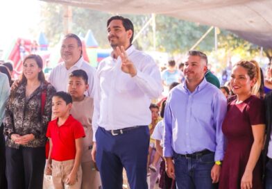 Llevó Gobierno de Carlos Peña Ortiz Alegría y Regalos a Unidad Obrera Llevó Gobierno de Carlos Peña Ortiz Alegría y Regalos a Unidad Obrera