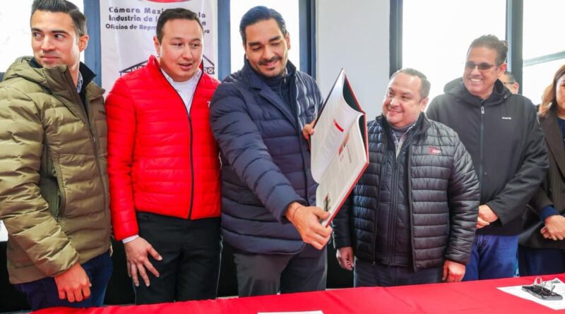 Conmemoró CMIC Tamaulipas 50 Aniversario con el Alcalde Carlos Peña Ortiz