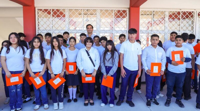 Inauguró Alcalde Carlos Peña Ortiz Nueva Secundaria Genera Inauguró Alcalde Carlos Peña Ortiz Nueva Secundaria Genera