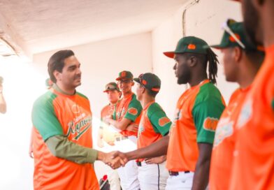 Celebran Aficionados Beisbol Profesional con Carlos Peña Ortiz el 277 Aniversario de la Fundación de Reynosa Celebran Aficionados Beisbol Profesional con Carlos Peña Ortiz el 277 Aniversario de la Fundación de Reynosa