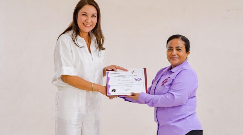 Impulsa DIF Reynosa el Desarrollo de Estudiantes con Plática “Mujeres Exitosas” Impulsa DIF Reynosa el Desarrollo de Estudiantes con Plática “Mujeres Exitosas”