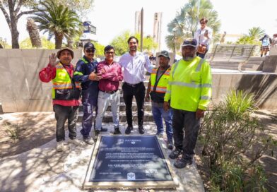Colocaron Jóvenes y Alcalde una Cápsula del Tiempo en la Plaza Principal de Reynosa