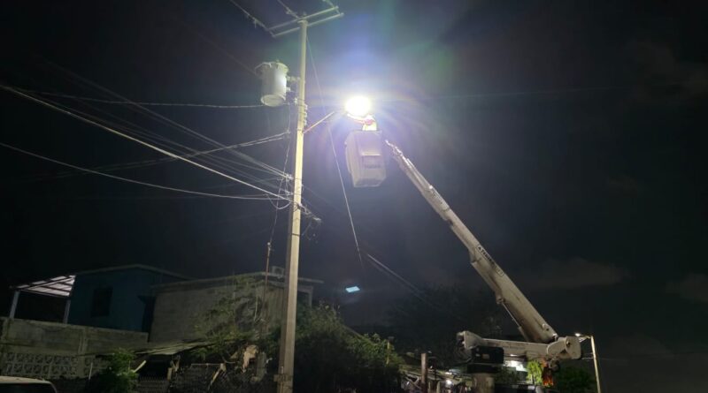 Mejora Gobierno de Carlos Peña Ortiz Iluminación en Colonias de Reynosa Mejora Gobierno de Carlos Peña Ortiz Iluminación en Colonias de Reynosa