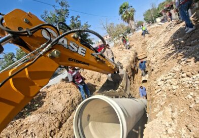 Avanza COMAPA en Rehabilitación de Red Sanitaria en la Colonia Benito Juárez