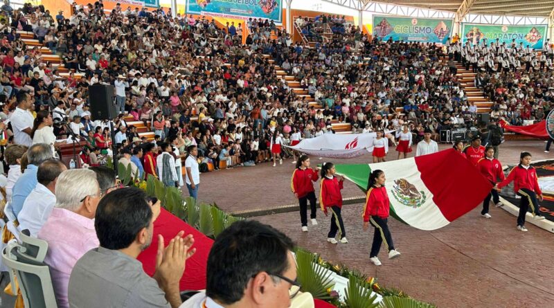 Arrancó Espartaqueada Deportiva; Antorcha Llama a la Juventud a Practicar Deporte