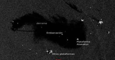 Imágenes Satelitales Muestran La Extensión Del Derrame De Petróleo En El Golfo De México Imágenes Satelitales Muestran La Extensión Del Derrame De Petróleo En El Golfo De México