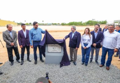 Develó Carlos Peña Ortiz Primera Piedra del Multicomercial Reynosa con Estiben Handal Dabdoub