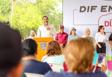 Encabezó Alcalde Carlos Peña Ortiz la Brigada DIF en la Colonia Fuentes del Valle