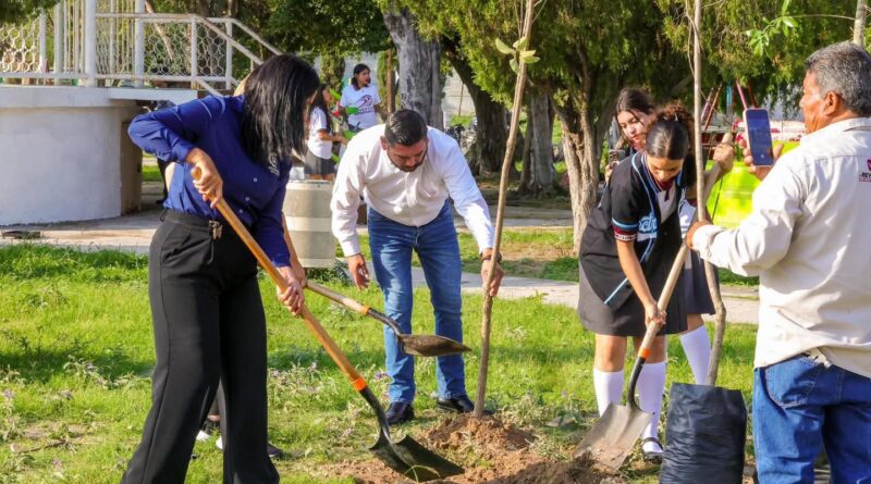 Participaron Estudiantes Reynosenses en Jornada Nacional de Tequios en Espacios Naturales