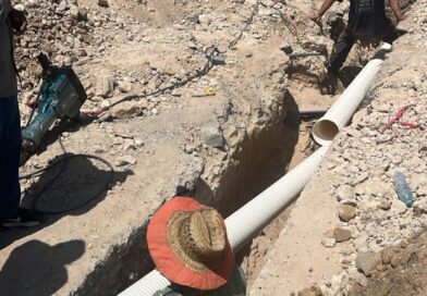 Ejecuta COMAPA obra de Rehabilitación Sanitaria en la Colonia Prolongación Longoria