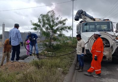 Atendió COMAPA Sondeo de Drenaje Sanitario en la Colonia Santa Fe Atendió COMAPA Sondeo de Drenaje Sanitario en la Colonia Santa Fe