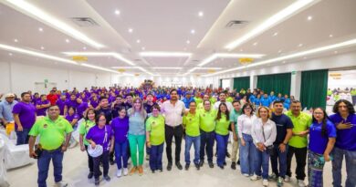 Felicitó Carlos Peña Ortiz a Trabajadores en su Convivio del Día del Trabajo