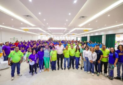 Felicitó Carlos Peña Ortiz a Trabajadores en su Convivio del Día del Trabajo