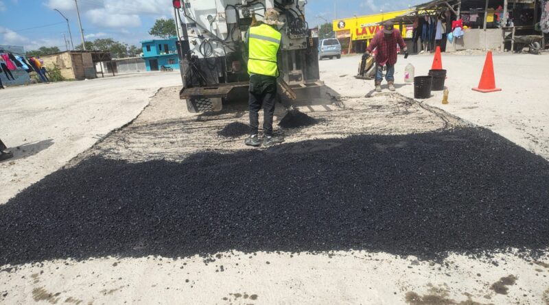 Avanza Bacheo del Gobierno de Reynosa en Cuatro Colonias Avanza Bacheo del Gobierno de Reynosa en Cuatro Colonias