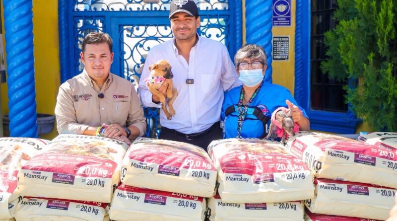 Entregó Carlos Peña Ortiz Donativo de más de 3 Toneladas de Croquetas