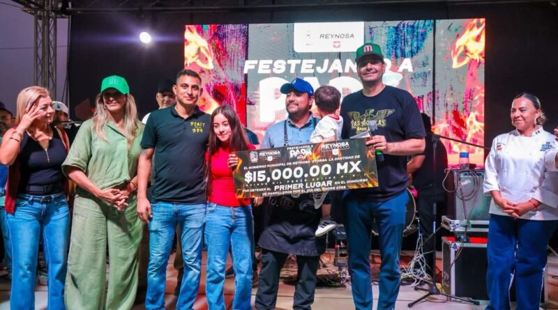 Celebraron Miles de Padres su día con el Alcalde Carlos Peña Ortiz en Reynosa Celebraron Miles de Padres su día con el Alcalde Carlos Peña Ortiz en Reynosa