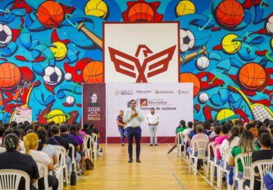 «La Educación es la Base de la Transformación»: Carlos Peña Ortiz, al Entregar Becas Rita Cetina en Reynosa «La Educación es la Base de la Transformación»: Carlos Peña Ortiz, al Entregar Becas Rita Cetina en Reynosa