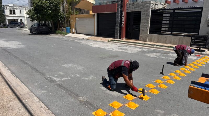 Mejora Gobierno de Carlos Peña Ortiz Seguridad Vial con Instalación de Boyas de Tráfico Mejora Gobierno de Carlos Peña Ortiz Seguridad Vial con Instalación de Boyas de Tráfico