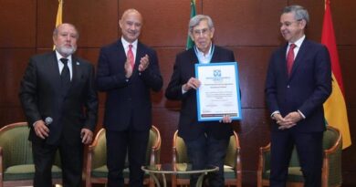 Carlos Slim Helú Recibe el Premio Nacional de las Ingenierías “Excelencia Empresarial” 2026 Carlos Slim Helú Recibe el Premio Nacional de las Ingenierías “Excelencia Empresarial” 2026