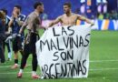 Reino Unido le Pide a la FIFA que Investiguen Pancarta de Malvinas que Muestra Argentina tras la Eliminatoria de Inglaterra Reino Unido le Pide a la FIFA que Investiguen Pancarta de Malvinas que Muestra Argentina tras la Eliminatoria de Inglaterra