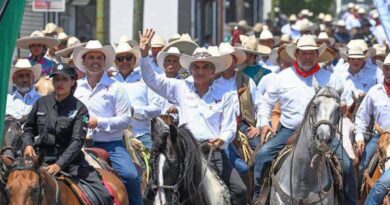 Con más de 2000 Cabalgantes, Acompañamos al Gobernador Américo Villarreal, en la Cabalgata de la Unidad: Humberto Prieto Herrera Con más de 2000 Cabalgantes, Acompañamos al Gobernador Américo Villarreal, en la Cabalgata de la Unidad: Humberto Prieto Herrera