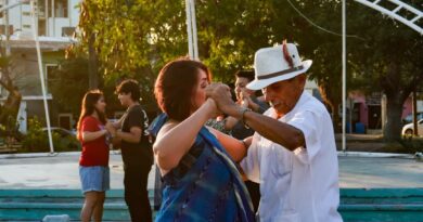 Promueve Gobierno de Carlos Peña Ortiz la Tradición del Danzón Promueve Gobierno de Carlos Peña Ortiz la Tradición del Danzón