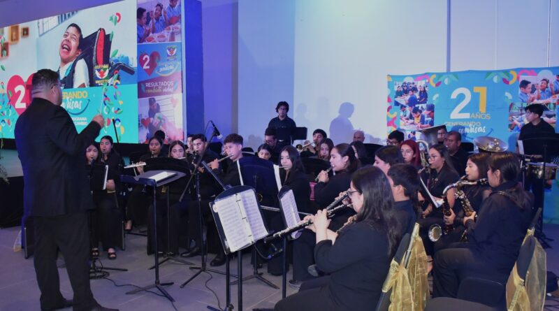 Respalda Gobierno de Carlos Peña Ortiz Causas Sociales a Través de la Música