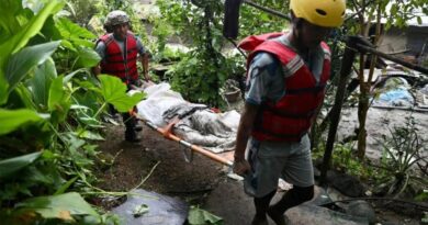 Equipos de Rescate Buscan a más de mil Personas tras Inundaciones y Deslizamientos en la Frontera de Nepal y Tíbet