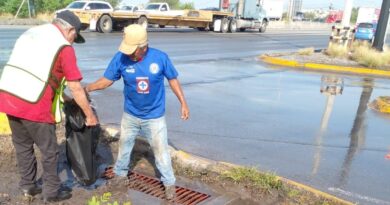 Agilizó Servicios Públicos de Reynosa Limpieza de Drenes y Rejillas Pluviales Agilizó Servicios Públicos de Reynosa Limpieza de Drenes y Rejillas Pluviales