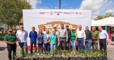 Llevó Carlos Peña Ortiz Productos “Del Campo a tu Mesa” a Familias Reynosenses con Gran Éxito en la Plaza Principal Llevó Carlos Peña Ortiz Productos “Del Campo a tu Mesa” a Familias Reynosenses con Gran Éxito en la Plaza Principal