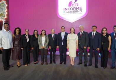 Acompañé a la Presidenta de Nuevo Laredo, Carmen Lilia Canturosas, en su Segundo Informe de Actividades: HP.