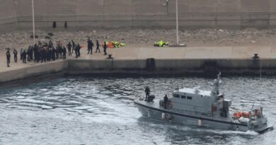 Al Menos un Muerto y 25 Desaparecidos en Naufragio de Migrantes en Grecia Al Menos un Muerto y 25 Desaparecidos en Naufragio de Migrantes en Grecia
