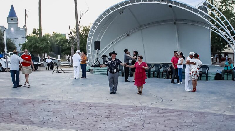 Fomenta Gobierno de Carlos Peña Ortiz Convivencia Familiar con Clases de Danzón Gratuitas Fomenta Gobierno de Carlos Peña Ortiz Convivencia Familiar con Clases de Danzón Gratuitas