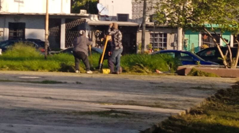 Realizó Servicios Públicos Limpieza Integral en Plaza de Fuentes Coloniales Realizó Servicios Públicos Limpieza Integral en Plaza de Fuentes Coloniales