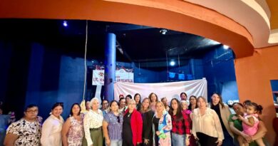 Realiza Fundación Lic. Marcelo Olán Mendoza Exitosa Conferencia para Mujeres “Amor Bonito VS Amor que Aprieta” Realiza Fundación Lic. Marcelo Olán Mendoza Exitosa Conferencia para Mujeres “Amor Bonito VS Amor que Aprieta”