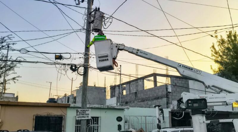 Reparó Servicios Públicos Alumbrado en La Cañada Reparó Servicios Públicos Alumbrado en La Cañada