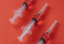 “Bluetoothing”: la Peligrosa Tendencia de Inyectarse Sangre Ajena al Drogarse que Habría Desatado una Gran Crisis de VIH “Bluetoothing”: la Peligrosa Tendencia de Inyectarse Sangre Ajena al Drogarse que Habría Desatado una Gran Crisis de VIH