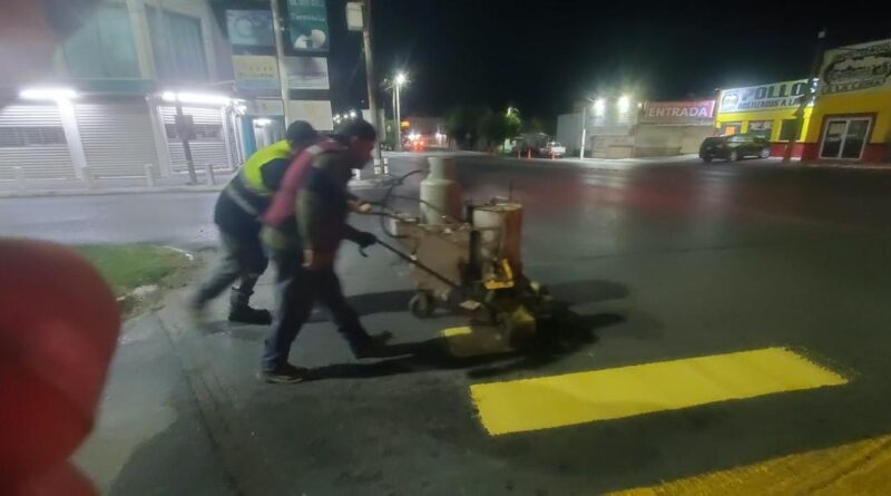 Pinta Gobierno de Carlos Peña Ortiz Cruce Peatonal en Bulevar Del Maestro Pinta Gobierno de Carlos Peña Ortiz Cruce Peatonal en Bulevar Del Maestro